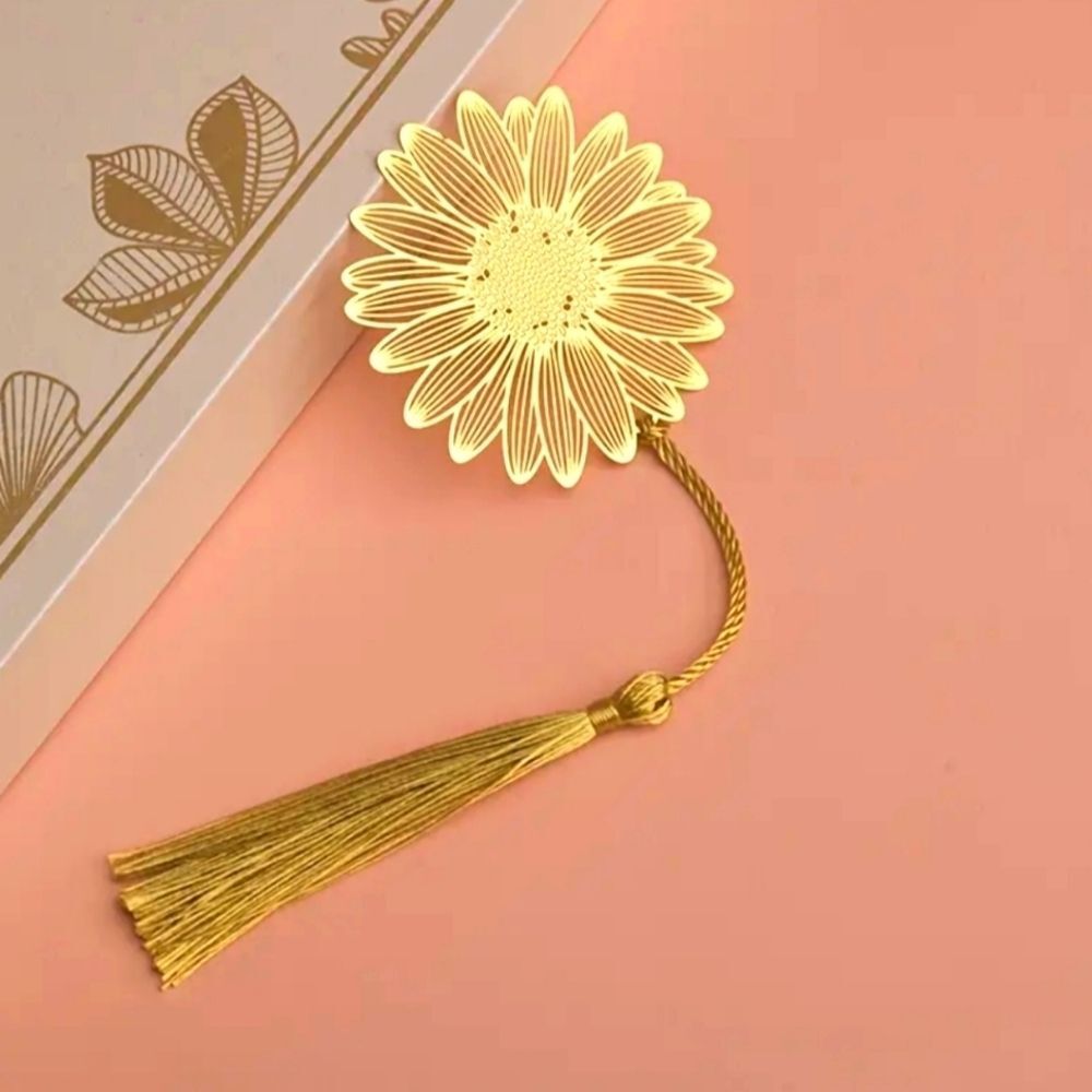 Gold filigree flower bookmark sunflower stencil hollowed out reading place holer